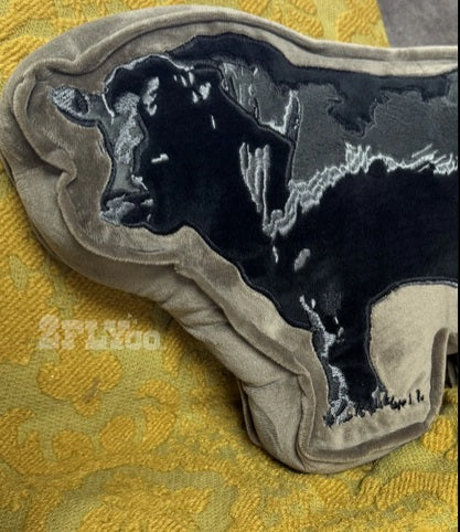 Angus Pillow