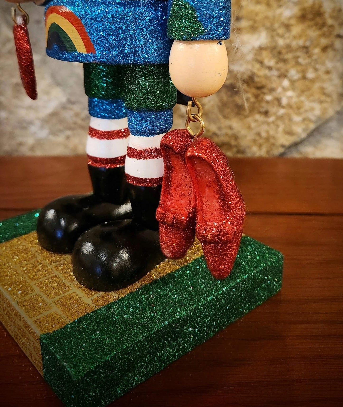 16" OZ HOLLYWOOD COWBOY NUTCRACKER