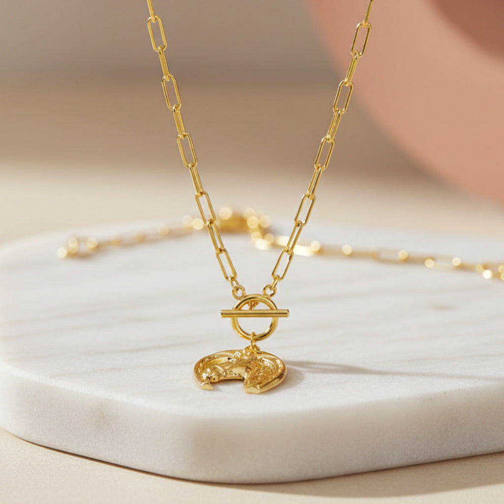 Bold Horseshoe Pendant Toggle Necklace Gold